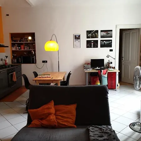 Cinema Art Center Luxury Apartment 公寓